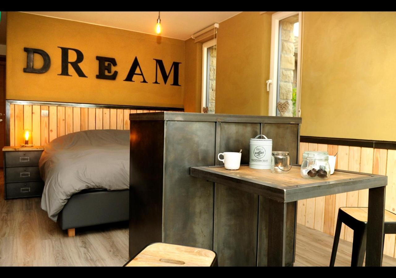 Sur Le Tige Hamois Bed and Breakfast Exteriör bild