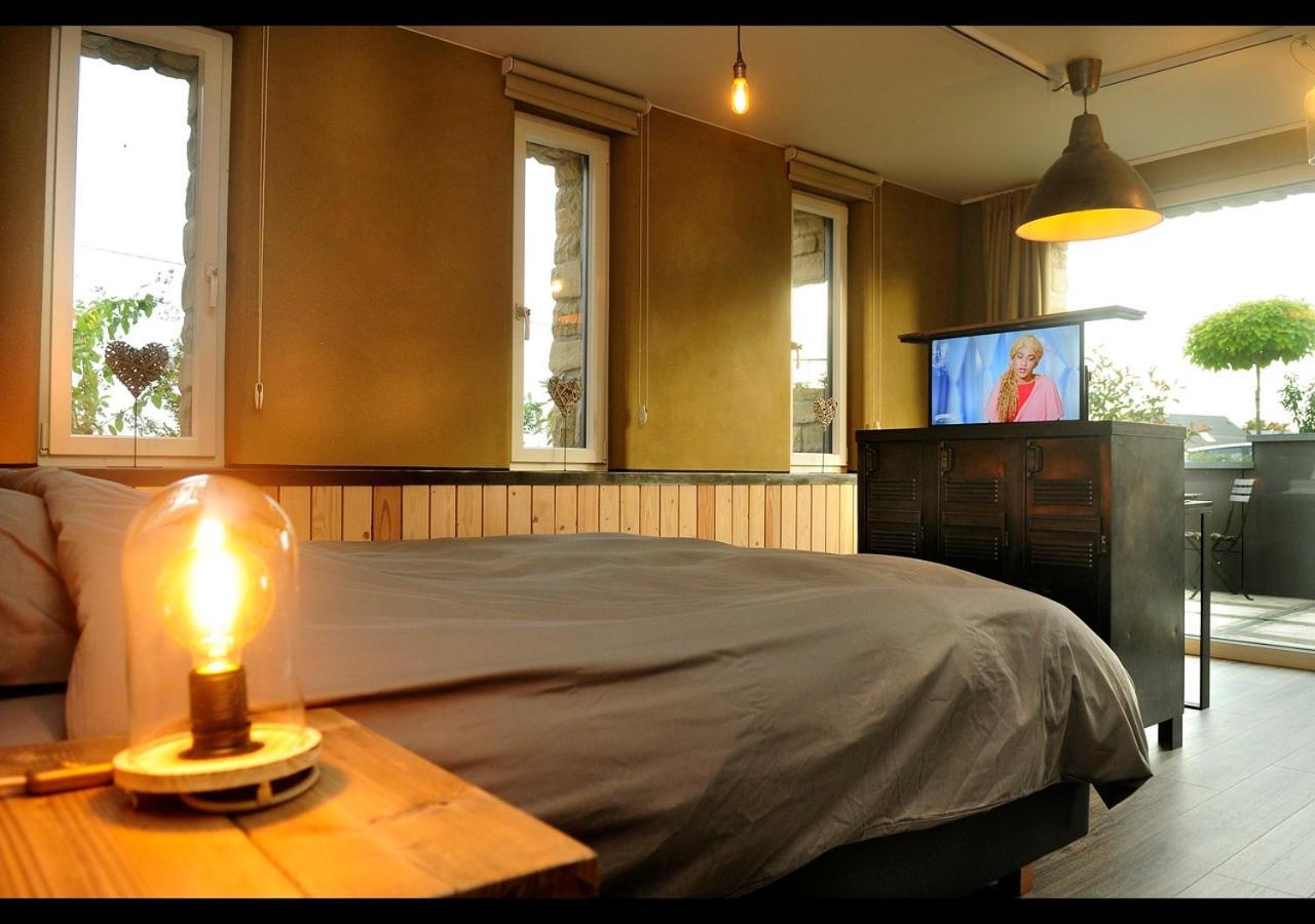 Sur Le Tige Hamois Bed and Breakfast Exteriör bild